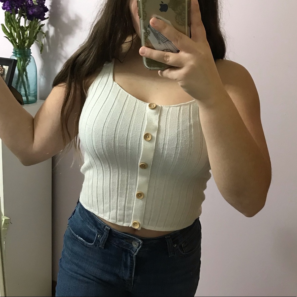 CROP TOP